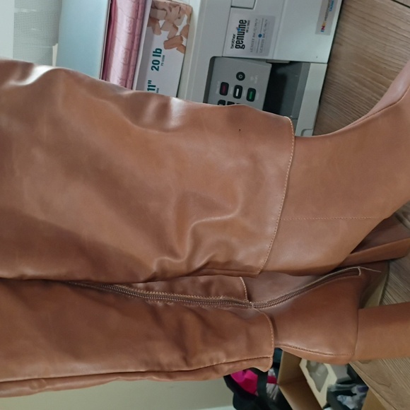 Slouchy Leg Heeled Pleather Boots - Picture 3 of 5
